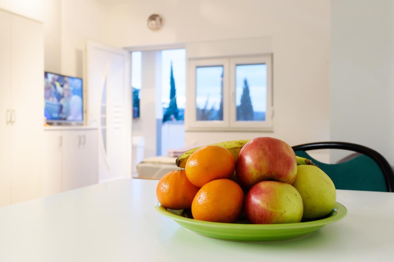Apartmani Orhideja Gornji Karin Eksteriør billede