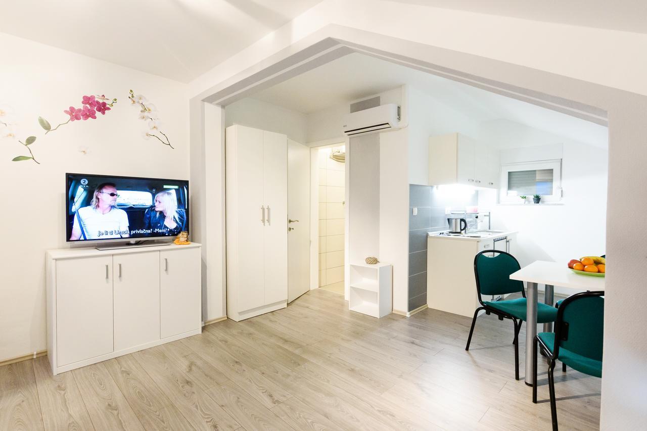 Apartmani Orhideja Gornji Karin Eksteriør billede