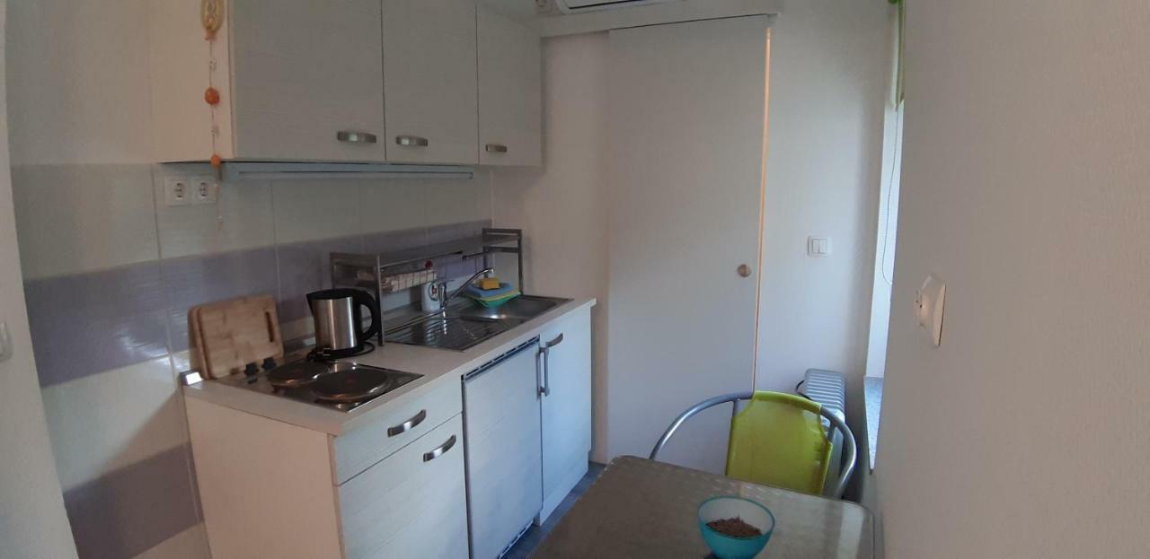 Apartmani Orhideja Gornji Karin Eksteriør billede
